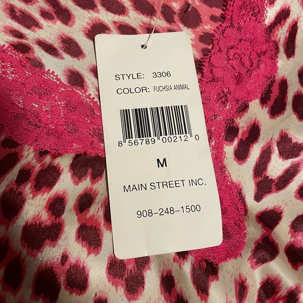 Bed of Roses Fuchsia Animal Print, Wine,Pink & Ivory Gown w/pink trim side split - Picture 9 of 9